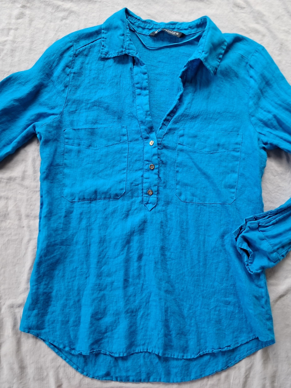 Zara Women's Vibrant Turquoise Button-Front Linen Shirt